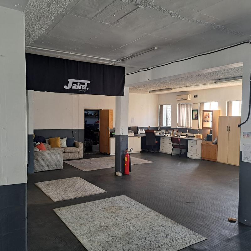To Let Commercial Property for Rent in Neave Industrial Eastern Cape